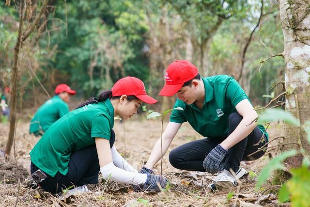 nestle-viet-nam-cung-nguoi-tieu-dung-trai-nghiem-hoat-dong-trong-rung-tai-vuon-quoc-gia-cuc-phuong-copy-1680500867.jpg