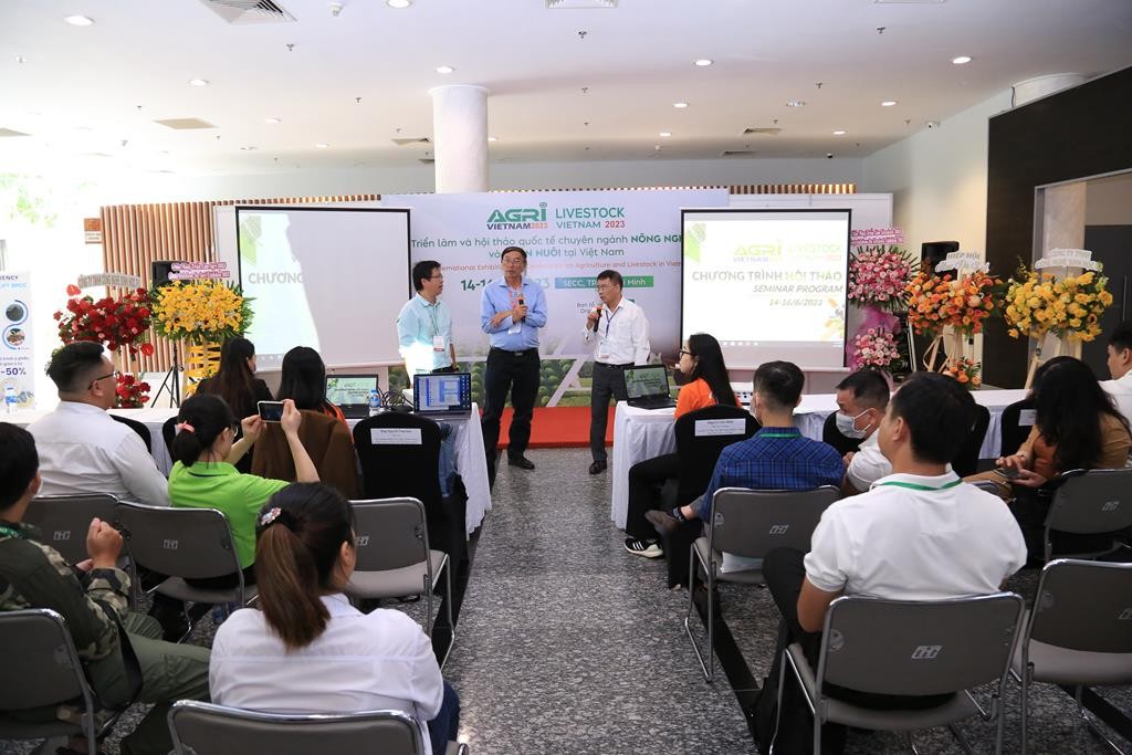 7z5a4500-copy-1686739507.JPG