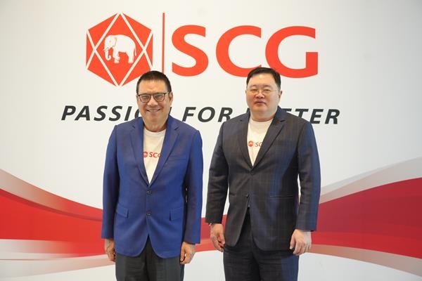 1-roongrote-rangsiyopash-president-ceo-of-scg-left-thammasak-sethaudom-executive-vice-president-of-scg-copy-1691571744.jpg