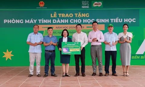 Nestlé MILO trao tặng máy tính cho các trường tiểu học vùng cao Yên Bái và Lào Cai
