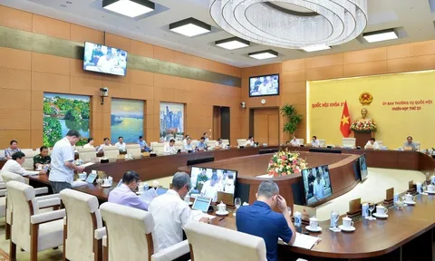 Tạo điều kiện thuận lợi cho hoạt động xuất nhập cảnh