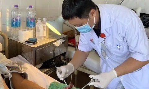 Khánh Hòa: Nối thành công 3 ngón tay bị đứt lìa cho nam bệnh nhân