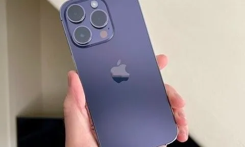 "Cuộc chiến" đại hạ giá iPhone: iPhone 14 Pro Max VN/A 128GB đã "chạm đáy"