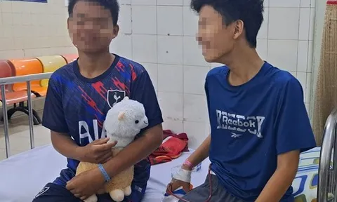 Vụ ngộ độc botulium: 1 người xuất viện, 2 còn thở máy