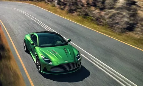 Siêu phẩm triệu đô Aston Martin DB12 trình làng