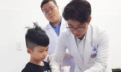 Phẫu thuật miễn phí cho trẻ bị dị tật có hoàn cảnh khó khăn