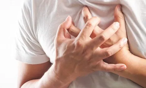 Người đàn ông phát hiện mắc ung thư phổi sau khi có 4 dấu hiệu bất thường