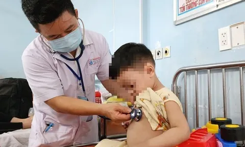 TP HCM: Xác định được tác nhân khiến bệnh tay chân miệng nặng ở trẻ
