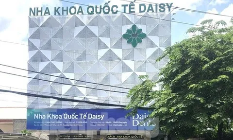 Vụ nha khoa ở Bình Dương ‘phá’ 15 cái răng của nữ khách hàng: Bị đình chỉ vẫn hoạt động