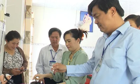 2 vụ ngộ độc rượu ở Cà Mau: Tỷ lệ Methanol trong rượu rất cao