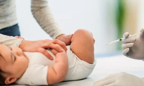 Sắp có gần 300.000 liều vaccine 5 trong 1 cho trẻ em