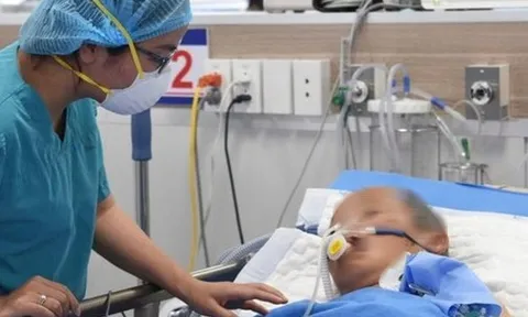 Nới lỏng nhiều quy định về kiểm soát COVID-19 trong cơ sở y tế