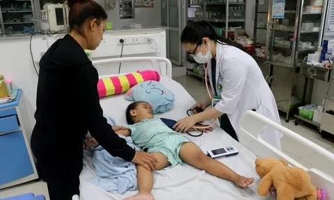 Kiên Giang: Dịch bệnh tay chân miệng đang có chiều hướng gia tăng