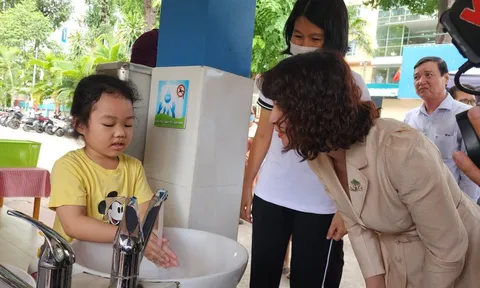 Trẻ mắc bệnh tay chân miệng tăng, Bộ Y tế giám sát tại TP HCM