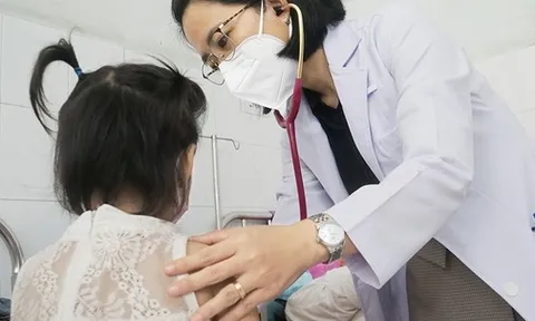 Bác sĩ Bệnh viện Bạch Mai cảnh báo về loại vi khuẩn 'đào hang' trong đường hô hấp