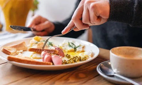 Nghiên cứu: Thời điểm ăn sáng có thể làm tăng 59% nguy cơ mắc tiểu đường