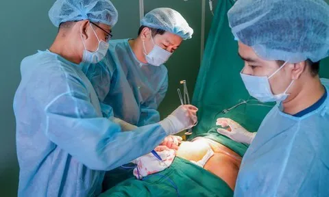 Ôm hận vì nâng cấp "vòng 3"