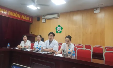 Chơi game 10-12 tiếng/ngày, nam sinh 21 tuổi phải nhập viện tâm thần