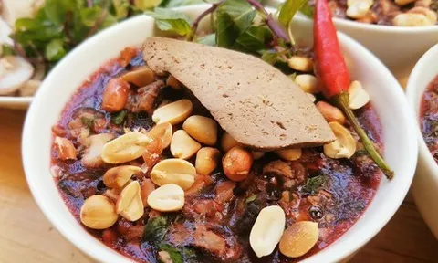 Điếc hoàn toàn sau khi ăn món 'khoái khẩu' ngày hè