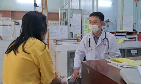 Đang ngủ bé gái 13 tuổi ở Bình Dương co gồng, tím môi suýt đột tử