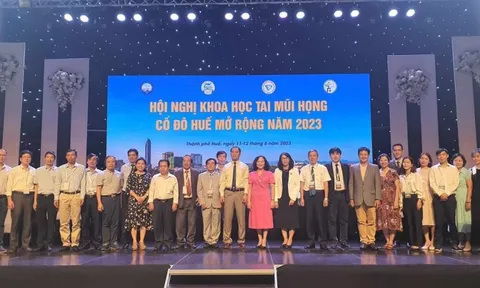 Nhiều chuyên gia hàng đầu tham dự hội nghị về tai mũi họng ở Huế
