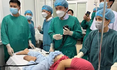 Đoàn bác sĩ Huế ra Hà Tĩnh chuyển giao kỹ thuật nội soi tiên tiến