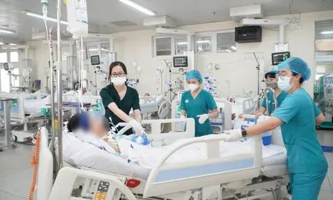 Làm sao để “giữ chân” người bệnh không phải ra nước ngoài điều trị?