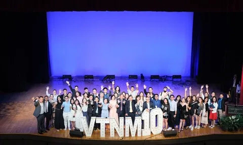 Hơn 35.000 thanh niên, kiều bào tham dự ‘Vòng tay nước Mỹ’