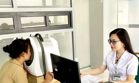 Khám chữa bệnh theo yêu cầu: Nhiều bệnh viện giảm giá