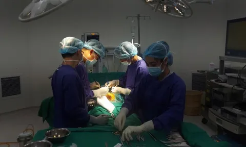 Nở rộ dịch vụ nam khoa, cảnh giác tiền mất tật mang