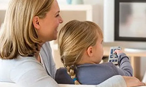 Xem phim cùng con, người mẹ có hành động khiến bác sĩ tâm lý nói: Sẽ không bao giờ xảy ra tại nước ngoài