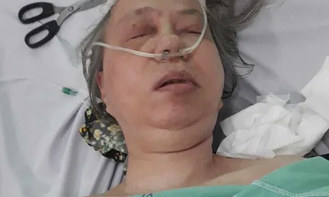 TP HCM: Bác sĩ tìm người thân cho 1 phụ nữ bất tỉnh giữa đường