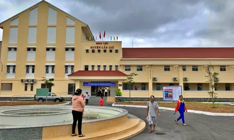 Tp.HCM: Y tế ngoại thành thiếu bác sĩ, cần giải pháp thu hút nhân sự