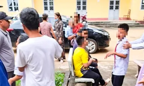 Nổ bóng bay ngày khai giảng, 7 học sinh nhập viện