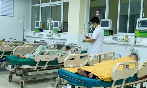 15 người nhập viện cấp cứu sau bữa ăn sáng