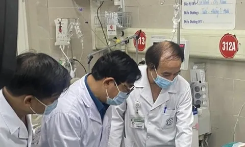 Vụ cháy chung cư mini ở Thanh Xuân: 24 người đang cấp cứu ở Bệnh viện Bạch Mai