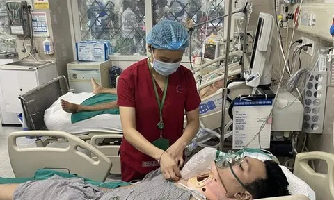 Nỗ lực giành sự sống cho các nạn nhân vụ cháy chung cư mini