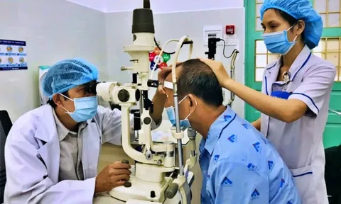 Bệnh đau mắt đỏ tăng nhanh, cẩn trọng với thuốc chứa corticoid