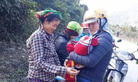 Cống hiến thầm lặng của những "cô đỡ thôn bản" vùng cao: Chuyện chưa kể về những người đỡ đẻ miễn phí vùng khó khăn (Bài 2)