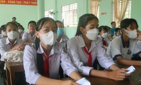 Bến Tre: Hơn 10.000 ca đau mắt đỏ, cảnh báo lan sang khu công nghiệp