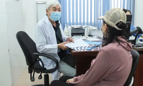 Hồi sinh "vùng kín" cô gái bị tai nạn tông vào cạnh cửa ô tô