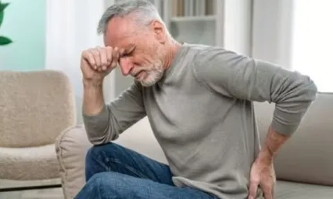 'Ung thư đã lan khắp cơ thể tôi - Tôi hối hận vì không nhận ra dấu hiệu cảnh báo’