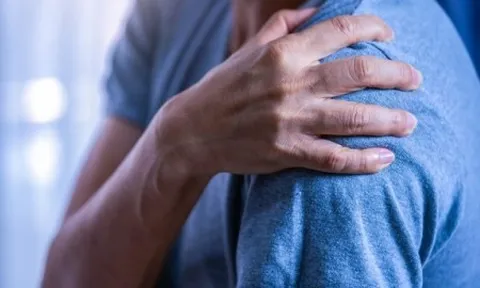 Đau 3 vùng này, coi chừng ung thư phổi