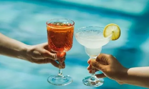 Sober October là gì? Lý do bạn nên tham gia thử thách đang hot này