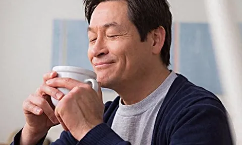 Bác sĩ chỉ ra: 3 đặc điểm trên khuôn mặt báo hiệu sống trường thọ và 4 điều cảnh báo bệnh tật rình rập