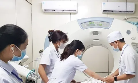 Bác sĩ, sinh viên từ Anh, Mỹ, Nhật Bản... đến TPHCM học y khoa