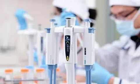 Xét nghiệm ADN lật tẩy bộ mặt thật của người đàn ông từ chối nhận con