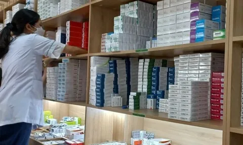 Lại thiếu thuốc, vật tư y tế: Bộ Y tế nói gì?