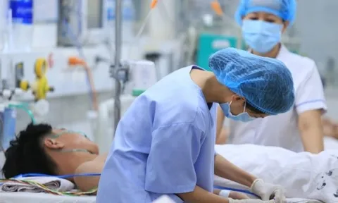 Hà Nội: Thêm gần 2.600 người mắc và 100 ổ dịch sốt xuất huyết, cảnh báo 6 triệu chứng chuyển nặng cần đến viện ngay