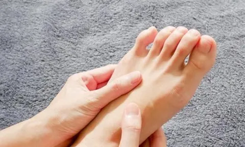 Phát hiện những dấu hiệu bất thường ở chân, có thể bạn đã mang bệnh nguy hiểm